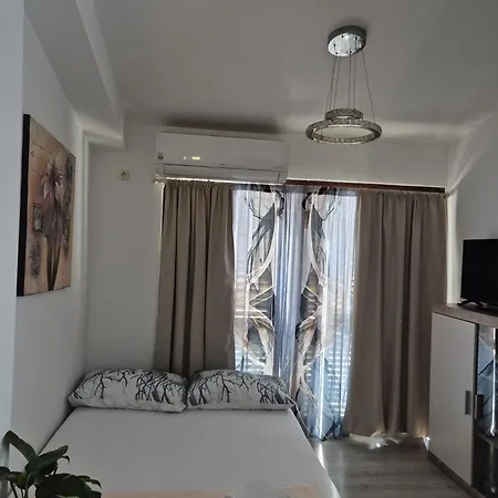 Zuzana Gasthof Baška Voda